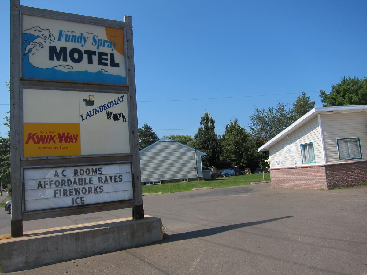 Fundy Spray Motel Middleton Exteriör bild